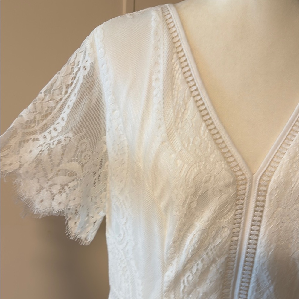 Elegant White Lace Maxi Dress, NWT Size XXL - Picture 2 of 5